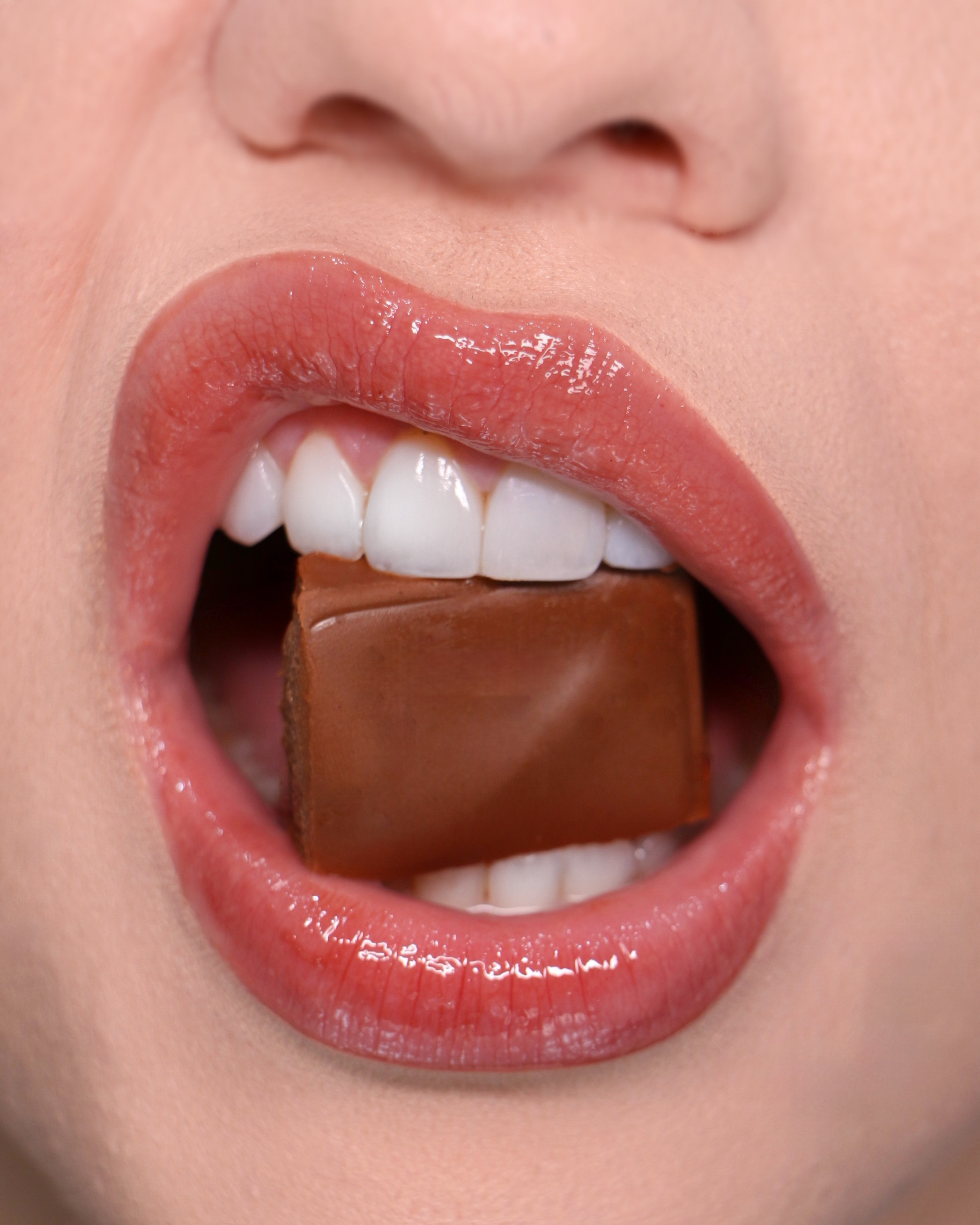 Hologloss Cheirinho - Chocolate - Cor 17